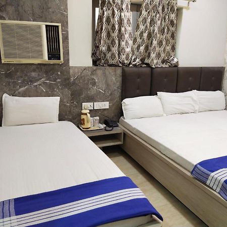 Hotel Gateway Kailash バラナシ エクステリア 写真