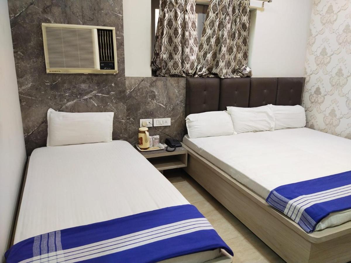 Hotel Gateway Kailash バラナシ エクステリア 写真