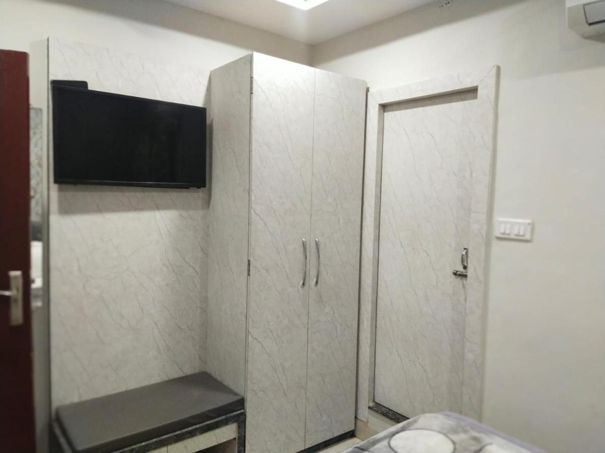 Hotel Gateway Kailash バラナシ エクステリア 写真