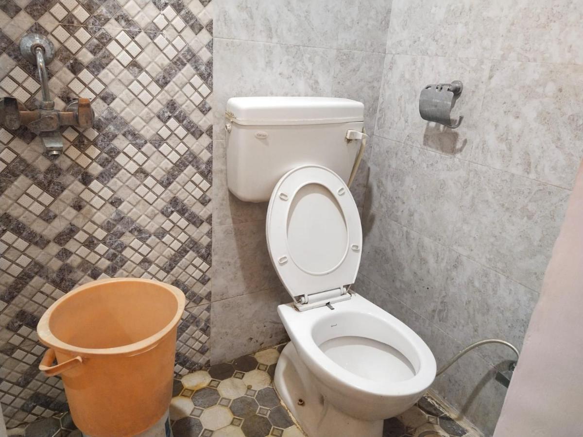 Hotel Gateway Kailash バラナシ エクステリア 写真