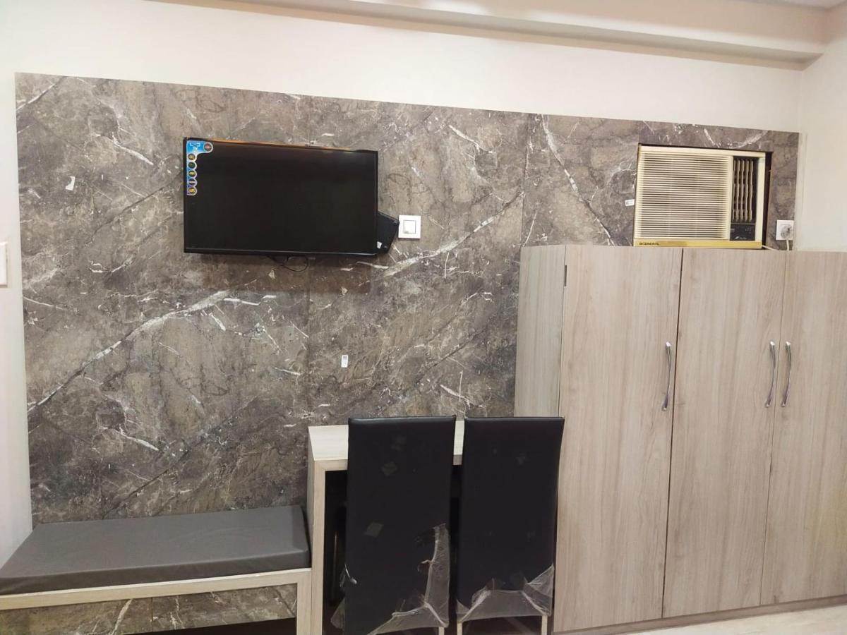 Hotel Gateway Kailash バラナシ エクステリア 写真