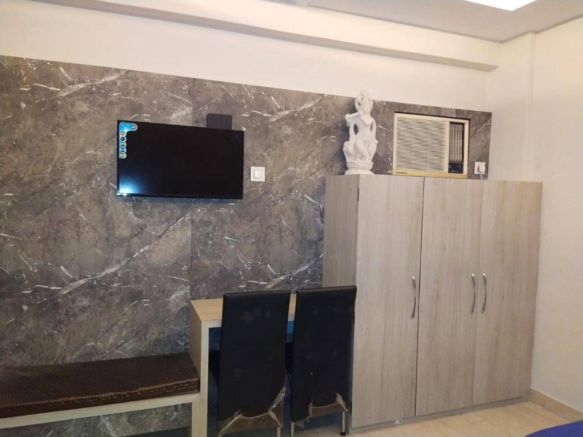 Hotel Gateway Kailash バラナシ エクステリア 写真